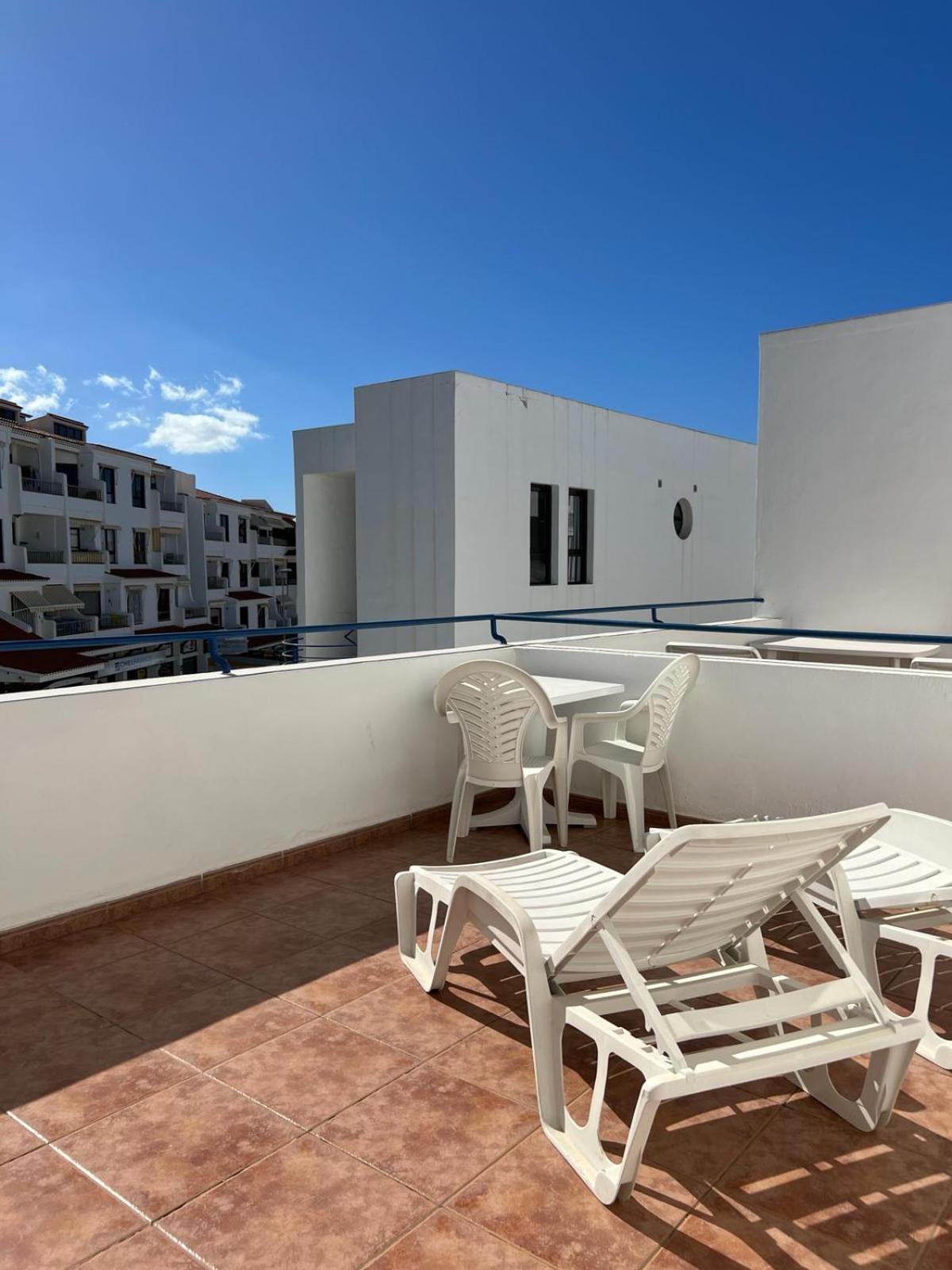 Apartamentos Funchal Los Cristianos  Bagian luar foto